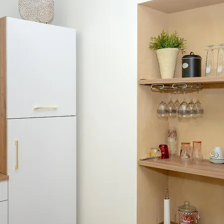 Apartment Kali-milo